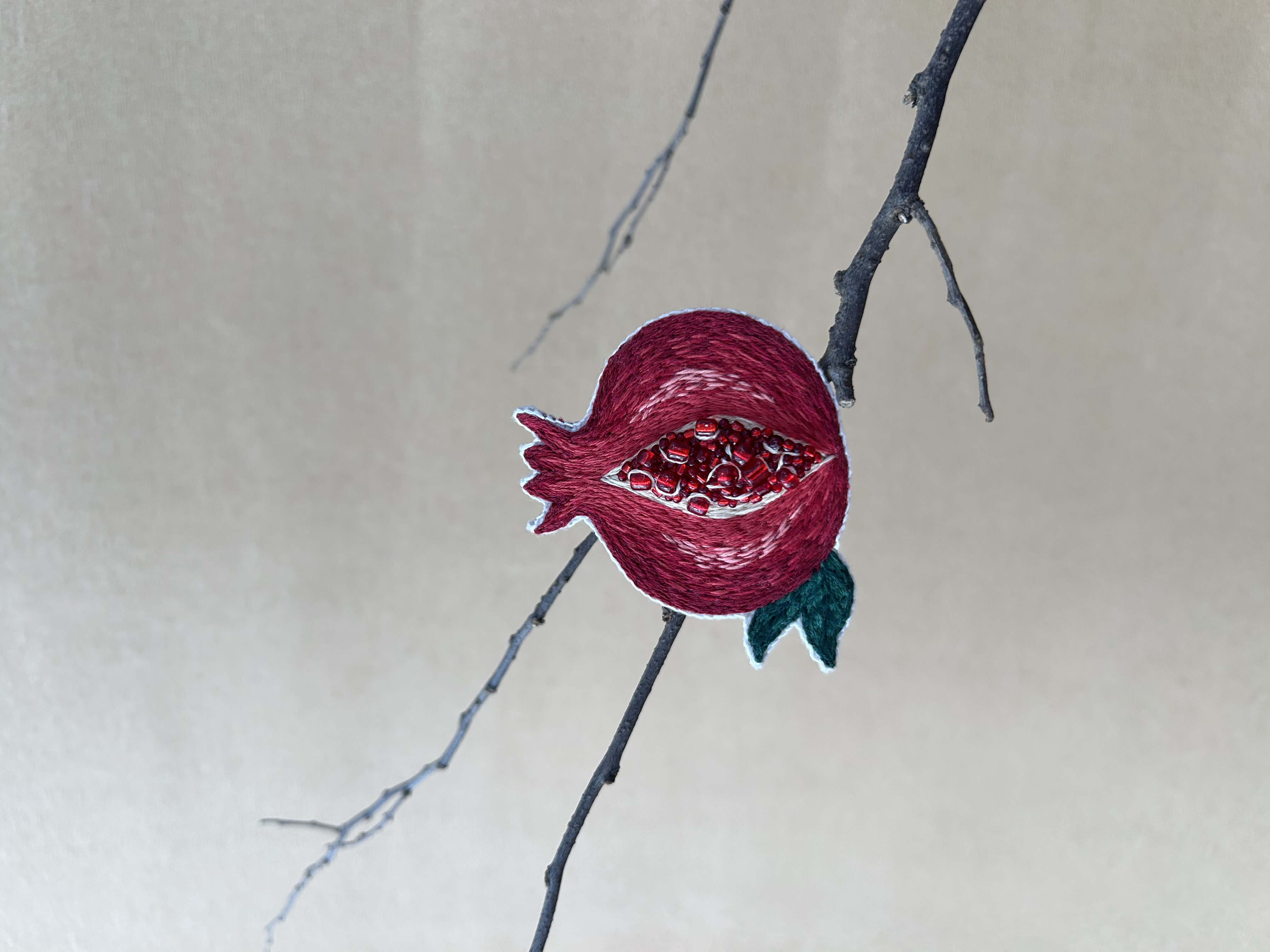 Anar brooch pin 